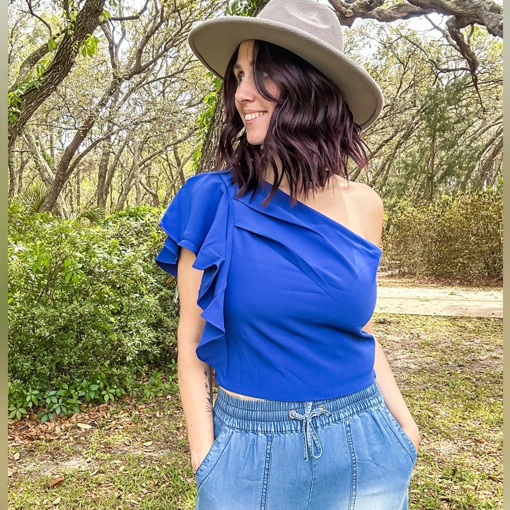 Glam off shoulder royal blue top